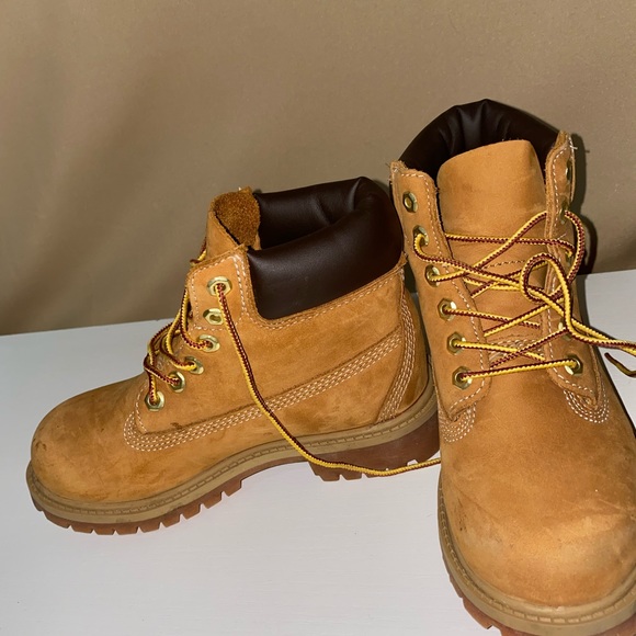 Timberlands - Picture 3 of 3